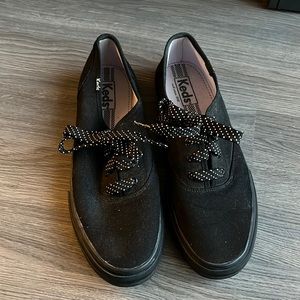 Ked - Black Sneakers with Black & White Polka Dot Laces